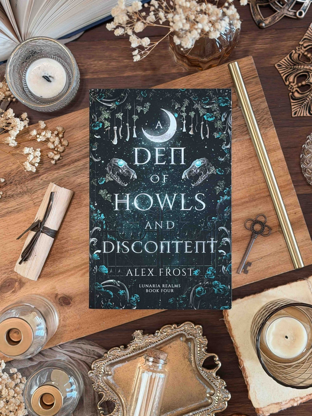 A Den of Howls and Discontent [PAPERBACK] - Greymalkin Press